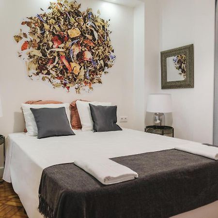4U Lisbon Airport Suites Eksteriør bilde